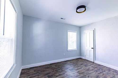 1361 Byrere Ter, Atlanta GA  30310-3927 exterior
