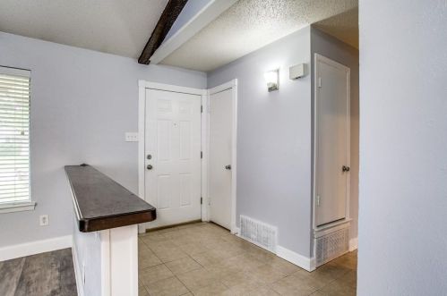 2109 Cedarcrest Dr, Carrollton TX  75007-5765 exterior