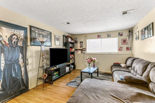 9436 57th Ave, Arvada CO 80002-2198 exterior