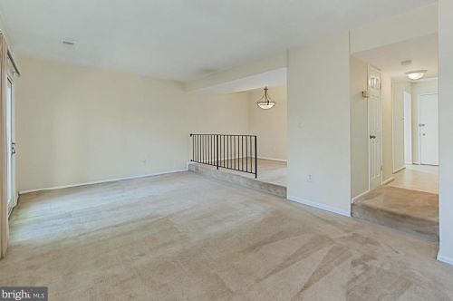 9637 Westport Ln, Springfield VA  22015-1967 exterior