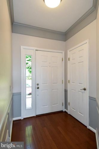 11785 Nates Pl, Woodbridge VA  22192-7410 exterior
