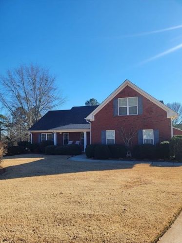 33 Summit Chase Dr, Jefferson, GA 30549-8802