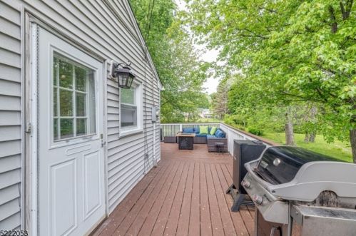 5 Cedar Ter, Dover NJ  07869-4802 exterior