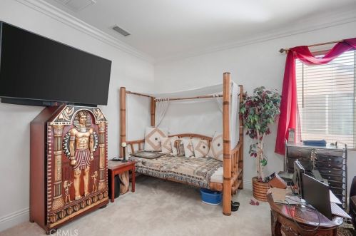 11364 Pondhurst Way, Riverside CA  92505-3471 exterior