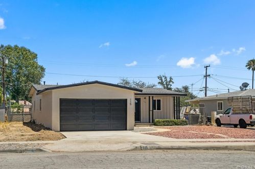 115 Eucalyptus Ave, Rialto, CA 92376-6101