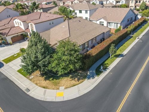 9881 Elston Cir, Elk Grove, CA 95757-6280