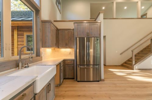 11102 Sitzmark Way, Truckee CA  96161-6131 exterior