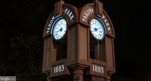 8216 Roanoke Ave, Silver Spring MD 20912-6207 exterior