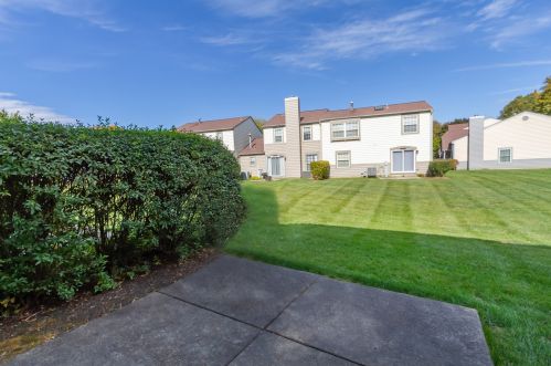 1109 Rockport Dr, Carol Stream IL  60188-2984 exterior