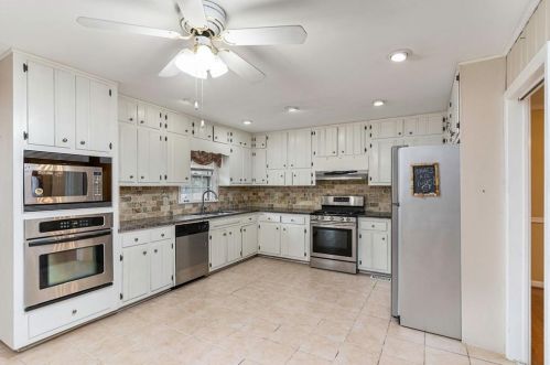 3698 Embry Cir, Atlanta, GA 30341-4355