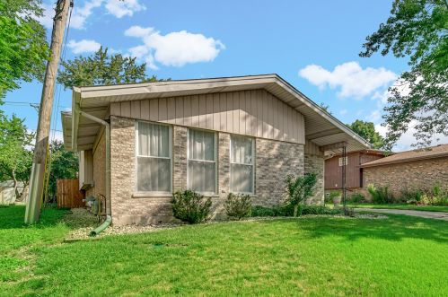 4380 Henry St, Oak Forest, IL 60452-4325
