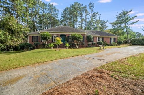 1029 Vineyard Dr, Conyers, GA 30013-2417