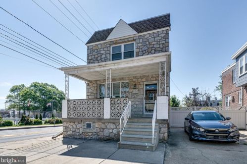 7255 Hegerman St, Philadelphia, PA 19135-1310