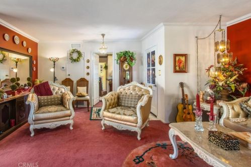 3520 Watkins Dr, Riverside CA  92507-4609 exterior