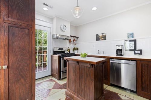 15 Branham St, Atlanta GA  30317-1228 exterior