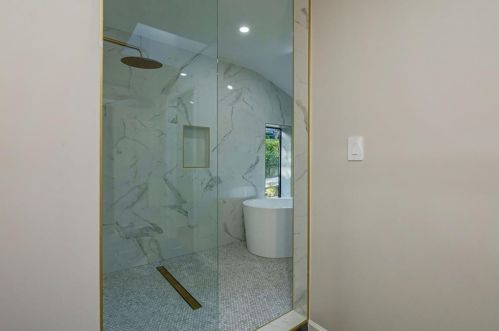 620 Colebrook Ct, Atlanta GA  30327-4710 exterior