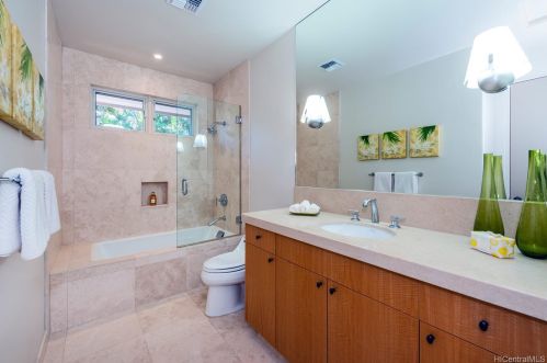 4577 Kahala Ave, Honolulu HI  96816-4926 exterior