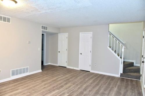 2080 Sand Wedge Cir, Kennesaw GA  30144-2071 exterior