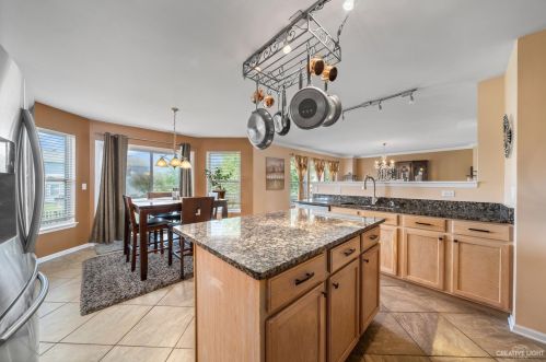 324 Century Dr, Pingree Grove IL  60140-4014 exterior