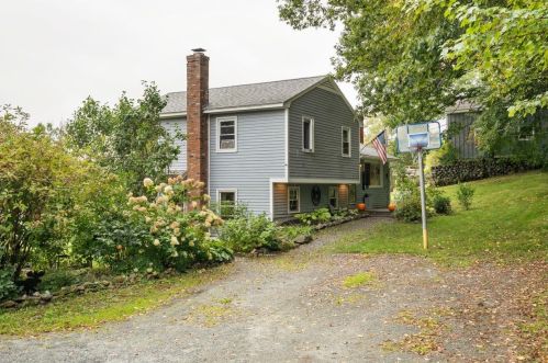 213 Pine St, Unity, NH 03773-2011