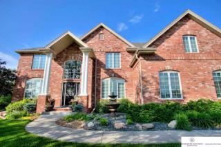 16359 Cheyenne Rd, Omaha, NE 68136-1840