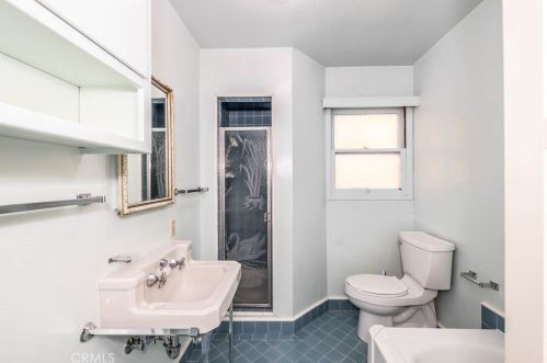 239 Evelyn Dr, Anaheim CA  92805-3419 exterior