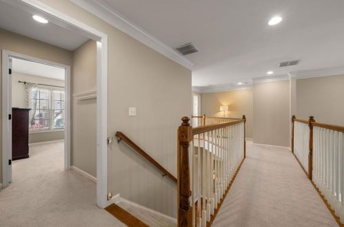 1075 Queensgate Dr, Smyrna GA  30082-6400 exterior