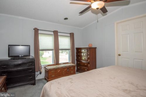 115 Dovefield Dr, Lancaster PA  17603-4687 exterior