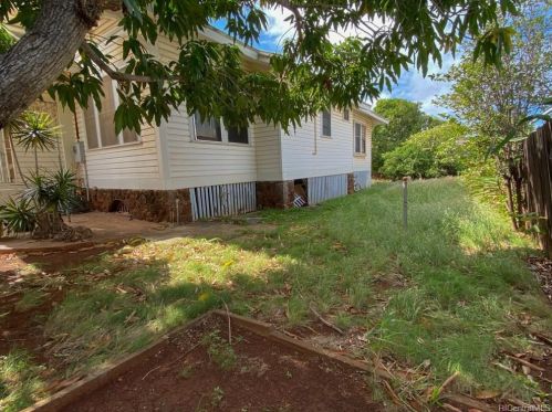 1142 8th Ave, Honolulu HI  96816-2402 exterior