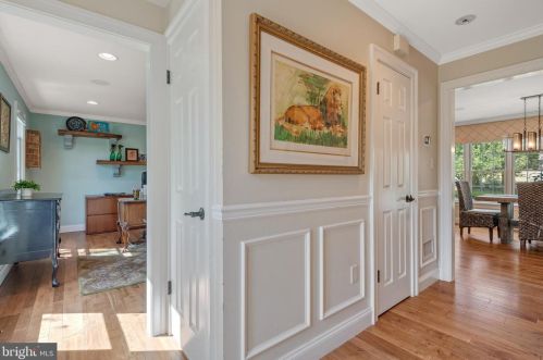 1827 Krystle Dr, Lancaster PA  17602-4149 exterior