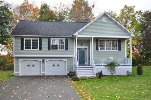 40 Connecticut Ave, Southington, CT 06489-2319