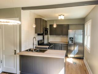 4241 41st Ave, Minneapolis, MN 55406-3423