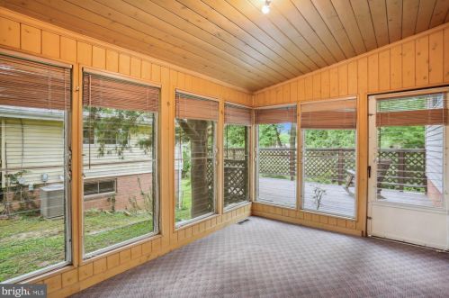 11510 Lockhart Pl, Silver Spring MD 20902-3166 exterior