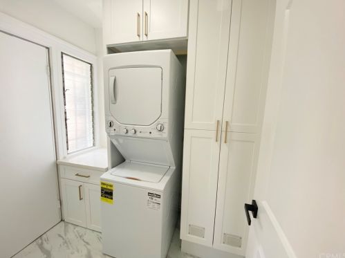 244 Kenwood St, Glendale CA  91206-4209 exterior