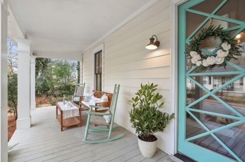 87 Holland St, Marietta, GA 30064-2239