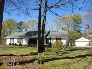 220 Country Lake Dr, Mcdonough, GA 30252-8405