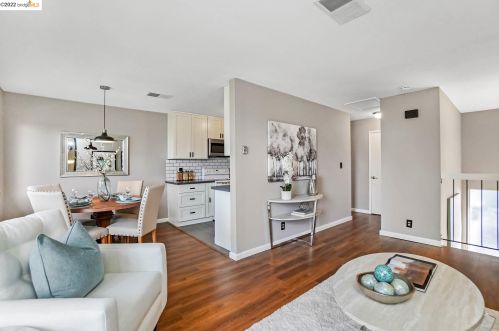 2332 D St, Hayward, CA 94541-4412