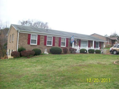 116 Kadesh Ct, Blairs, VA 24527-2250