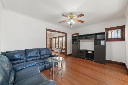 4844 Monticello Ave, Chicago, IL 60625-5608