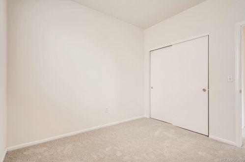 19494 58 Pl, Denver CO 80019-2027 exterior