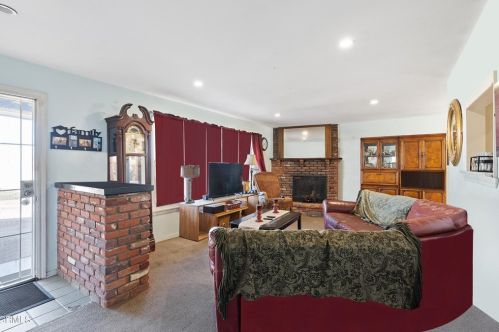 5122 Avenue, Lancaster, CA