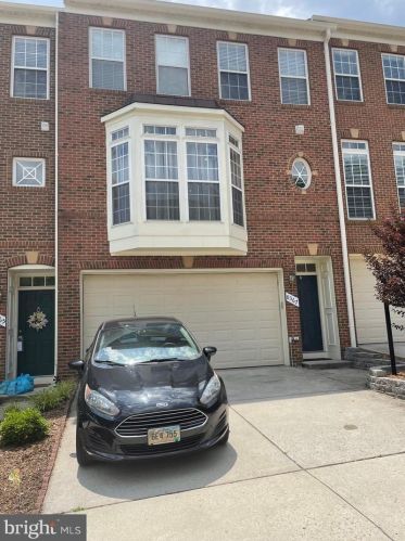 8367 Derwent Valley Ct, Lorton, VA 22079-5013