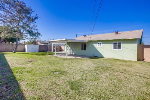 2046 Orange Ave, Anaheim CA  92804-3506 exterior