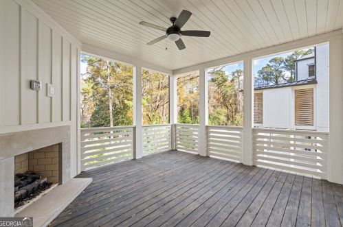 695 Moores Mill Rd, Atlanta GA  30327-0015 exterior