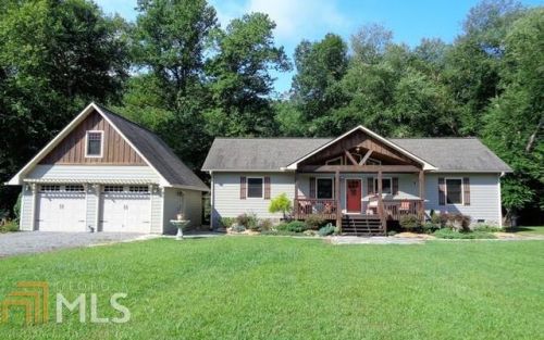801 River Oaks Dr, Hayesville, NC 28904-7896