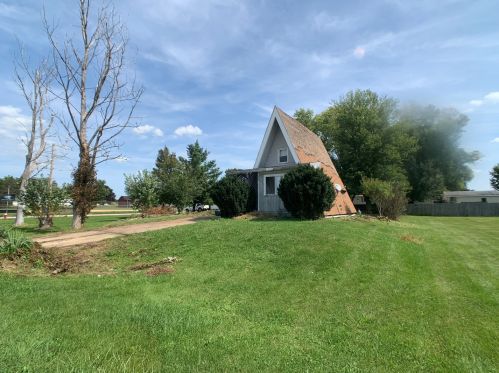 503 West St, Wyanet, IL 61379-9645