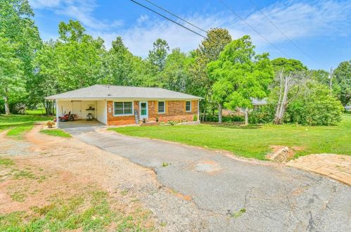 94 Hillcrest St, Commerce, GA 30529-2552