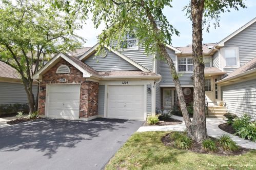 1304 Coldspring Rd, Carol Stream IL  60188-2989 exterior