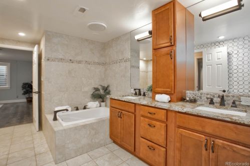 484 Jersey St, Denver CO  80220-5319 exterior