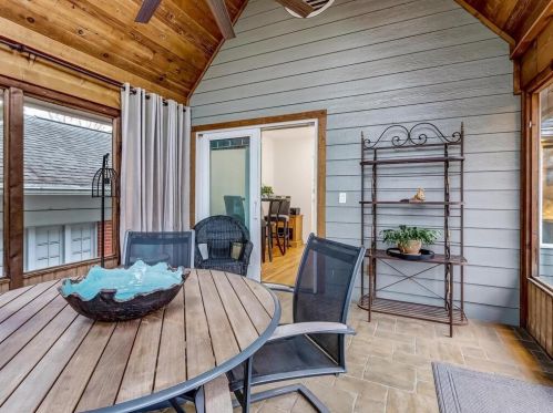 925 Highland Ter, Atlanta GA  30306-3413 exterior